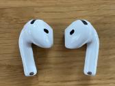 Apple Airpods 5 with Wireless Charging Case - nuotraukos Nr. 2