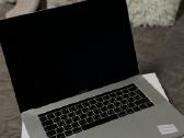 MacBook Pro 15 (2018) i7 16 GB RAM 256 GB S - nuotraukos Nr. 3