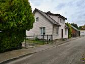 Tvarkingas namas Viekšnių centre - nuotraukos Nr. 2