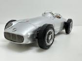 Mercedes-benz W196 1954 Silverarrow sidab 1:18 - nuotraukos Nr. 2