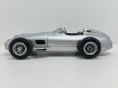 Mercedes-benz W196 1954 Silverarrow sidab 1:18 - nuotraukos Nr. 3