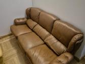 Odinė sofa ir pufas - nuotraukos Nr. 4