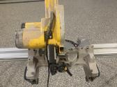 Dewalt stalas su skersinio pjovimo pjūklu - nuotraukos Nr. 4