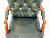 Chesterfield riešutmedžio krėslas - nuotraukos Nr. 6