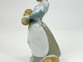 Nao by Lladro mergaitės su moliūgais statula - nuotraukos Nr. 5