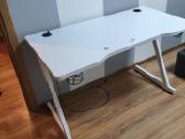 Baltas žaidimų / kompiuterio stalas (Gaming Desk) - nuotraukos Nr. 2
