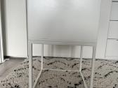Vikhammer naktinis staliukas iš Ikea - nuotraukos Nr. 2