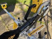 Dewalt skersinio pjovimo stakles Dcs365 18v - nuotraukos Nr. 4