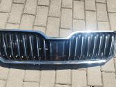 Skoda Superb 3 grotelės - nuotraukos Nr. 3
