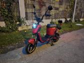 Elektrinis motoroleris - nuotraukos Nr. 4