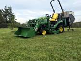 Parduodu kompakt traktorių John Deere 1025r - nuotraukos Nr. 2