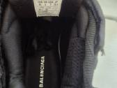 Balenciaga Runner kedai - nuotraukos Nr. 3