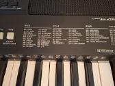 Naujas Yamaha Psr E453 iš ekspozicijos ir stovas - nuotraukos Nr. 2