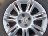 Opel Corsa ratlankiai su padangomis - nuotraukos Nr. 5