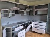 Virtuvės baldų komplektas su buitine technika - nuotraukos Nr. 2