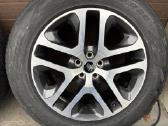 Land Rover Defender R20 ratai su Pirelli padangomi - nuotraukos Nr. 5