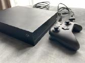 Xbox One X 1 TB + 2 pulteliai + 2 žaidimai - nuotraukos Nr. 2