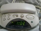 Miegamojo telefonas su radija ir žadintuvu
