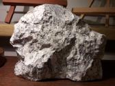 Pastatomas natūralus mineralas haulitas 1492 g