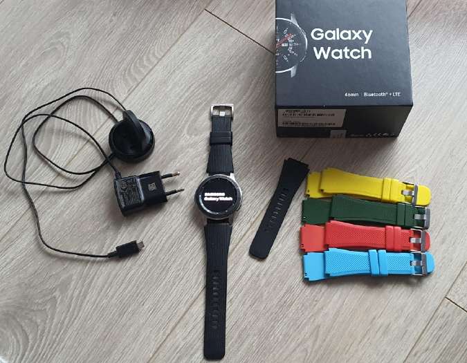 difference between samsung galaxy watch bluetooth and lte