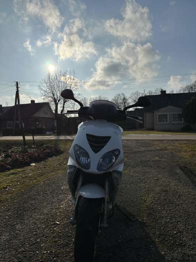 Piaggio NRG 70cc, scooters / mopeds