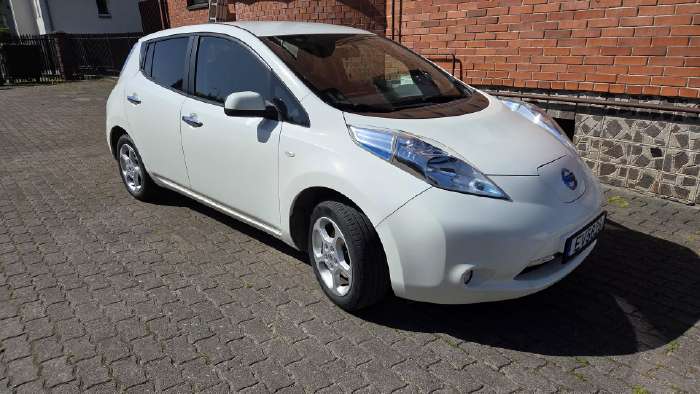 Nissan Leaf, Хэтчбек