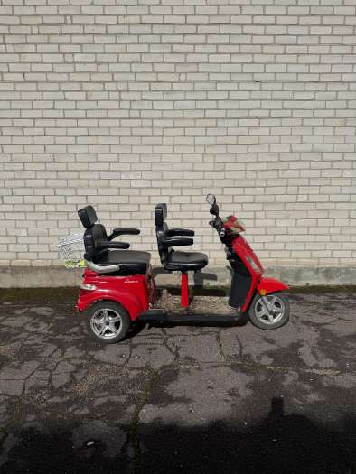 Electron MS04, trikes