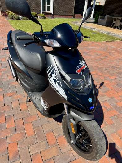 Piaggio Typhoon 50cc, scooters / mopeds