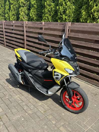 Aprilia SR 125cc, мотороллеры / мопеды