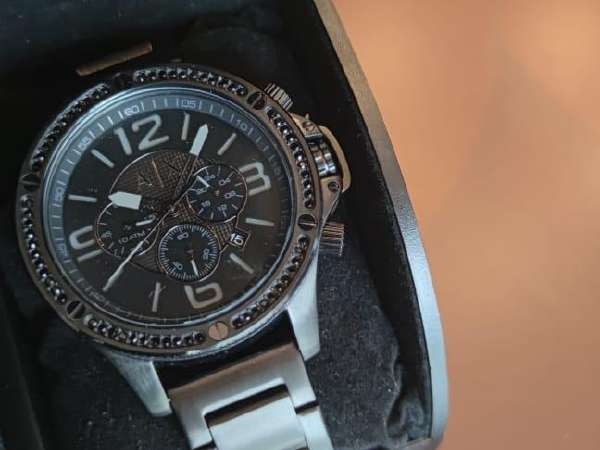 Armani on sale exchange ax1520