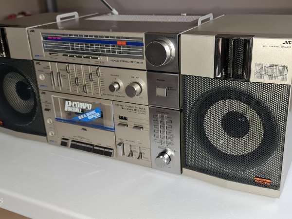 Jvc Pc R11 JVC Pc-11 Portable Stereo magnetola su dokumentais - Skelbiu.lt