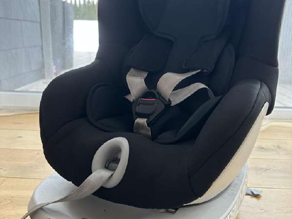 Britax romer dualfix outlet kaina