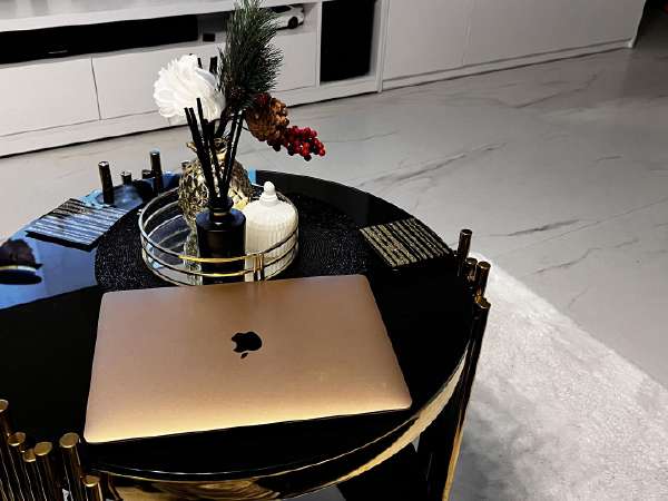 Apple MacBook Air ゴールド　8GB MacBook Air 13