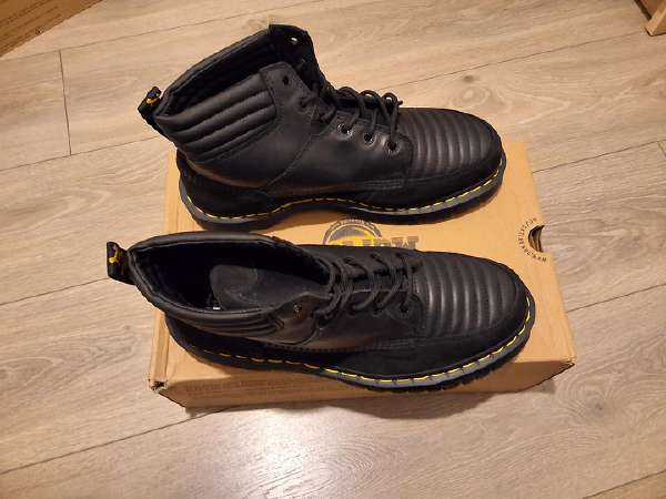 Parduodu 2025 dr martens