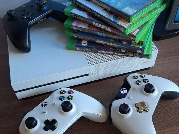 Xbox one s skelbiu hotsell