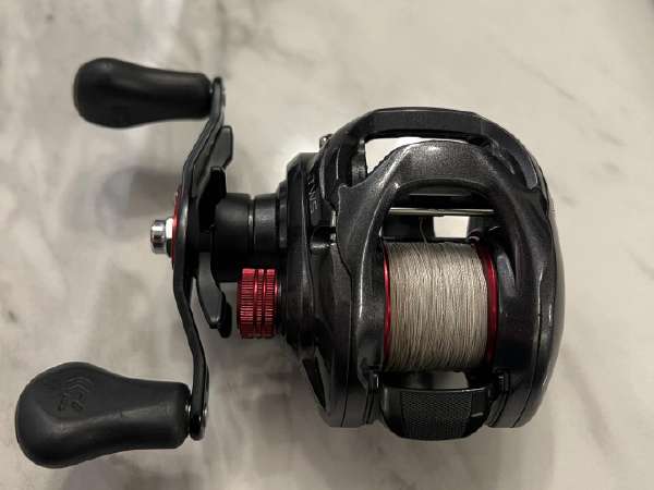  Daiwa TTUCT100XSL Tatula Ct Baitcast Reel, 7 + 1, 8.1