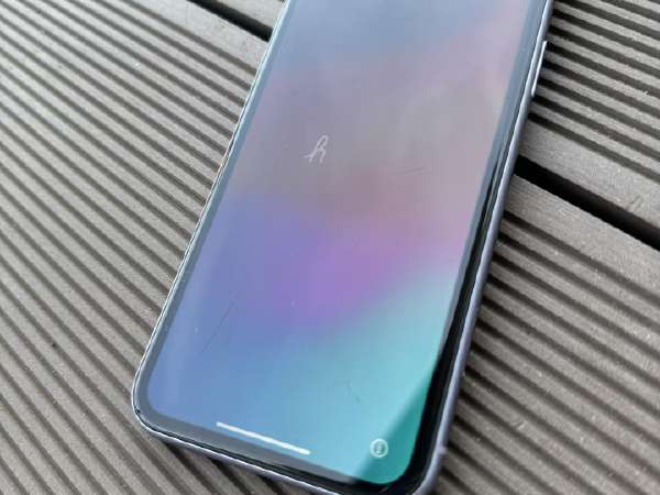 Used Apple iPhone 11 本体 Purple色　128GB iPhone 11 128GB Purple MHDM3ET/A kaina tik 599 €
