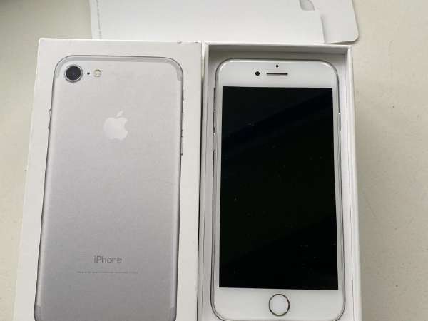iPhone - 【B】iPhone 7/32GB/353836084270123 Apple iPhone 7 32GB kainos nuo 129.00 € | Kaina24.lt