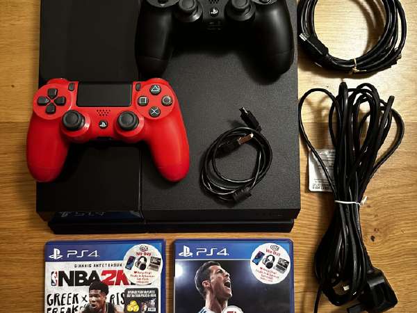 PlayStation4 - kakeruSONY PlayStation4 CUH-2000B01 PlayStation 4 CUH-2000 Series 500GB HDD (Jet Black)