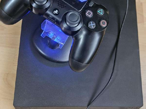 Amazon.co.jp: PlayStation 4 Pro ジェット・ブラック 1TB (CUH