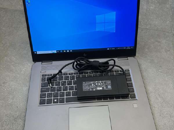 【高性能！】ZBook Studio G5 i7/32GB/SSD512GB HP ZBOOK STUDIO G5