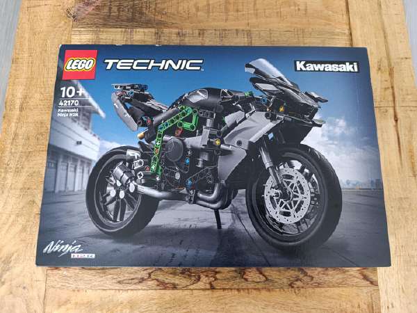 LEGO Technic Kawasaki Ninja H2r motociklas 42170 (Pažeista