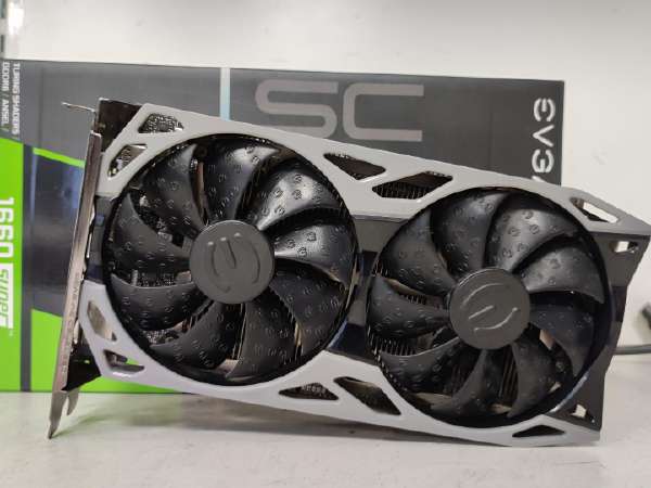 ★中古/EVGA GeForce GTX1070 FoundersEdition Amazon.com: EVGA GeForce GTX 1070 Founders Edition, 8GB