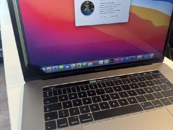 MacBook Pro 15 i7 16GB 256GB Office 美品 Apple MacBook Pro 15