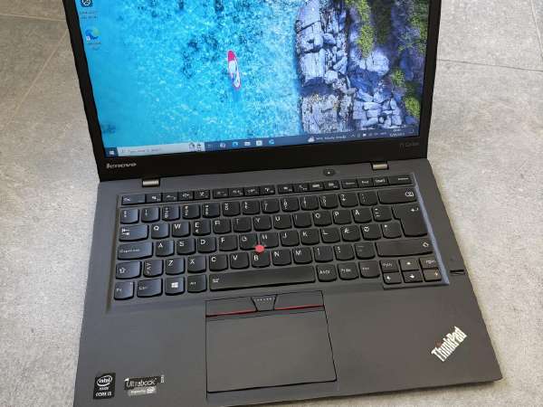 Thinkpad X1 carbon gen8 i5 16GB 256GB ① Thinkpad X1 Carbon Gen 8th 14.0 inch Full HD IPS