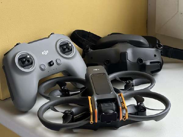 ホビーラジコン DJI FPV REMOTE CONTROLLER2 DJI FPV リモート コントローラー 2 - DJI FPV ゴーグル V2