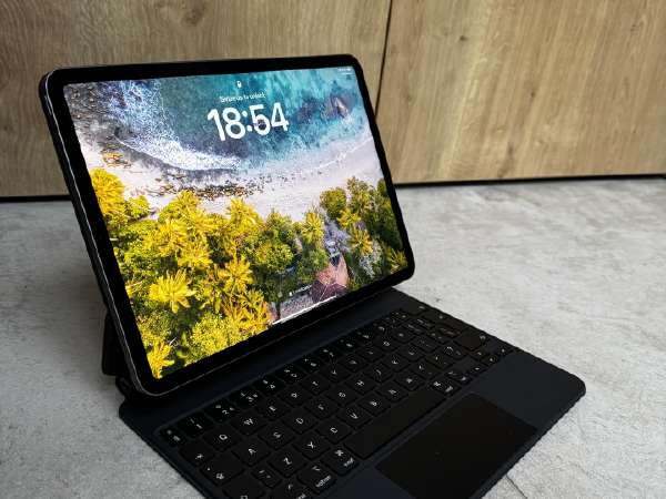 iPad本体 iPad Air&Apple Pencil&Magic Keyboard iPad“ klaviatūros - „Apple“ (LT)