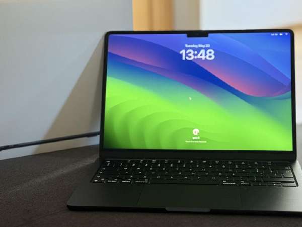 【Apple】MacBook Air MC505J/A 1400/2G/64G MacBook Air 13