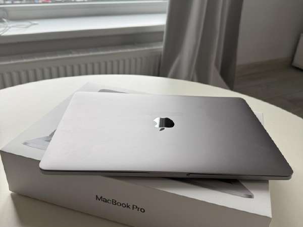 ノートPC Mac (Apple) - MacBook Pro 13-inch 2020 Intel core i5 Amazon.com: Apple 2020 MacBook Pro with 2.0GHz Intel Core i5