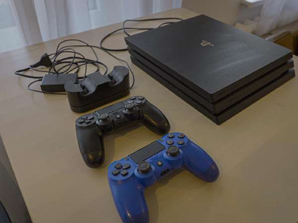 SONY - ps4  PRO １TB Nuo €] Sony PlayStation 4 Pro (PS4 Pro) 1TB Black (Juodas